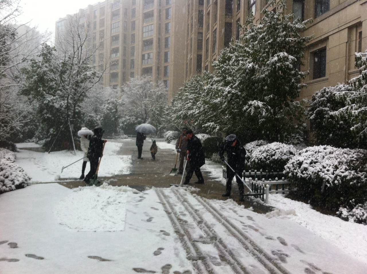 下雪天918博天堂物业给您最贴心的服务
