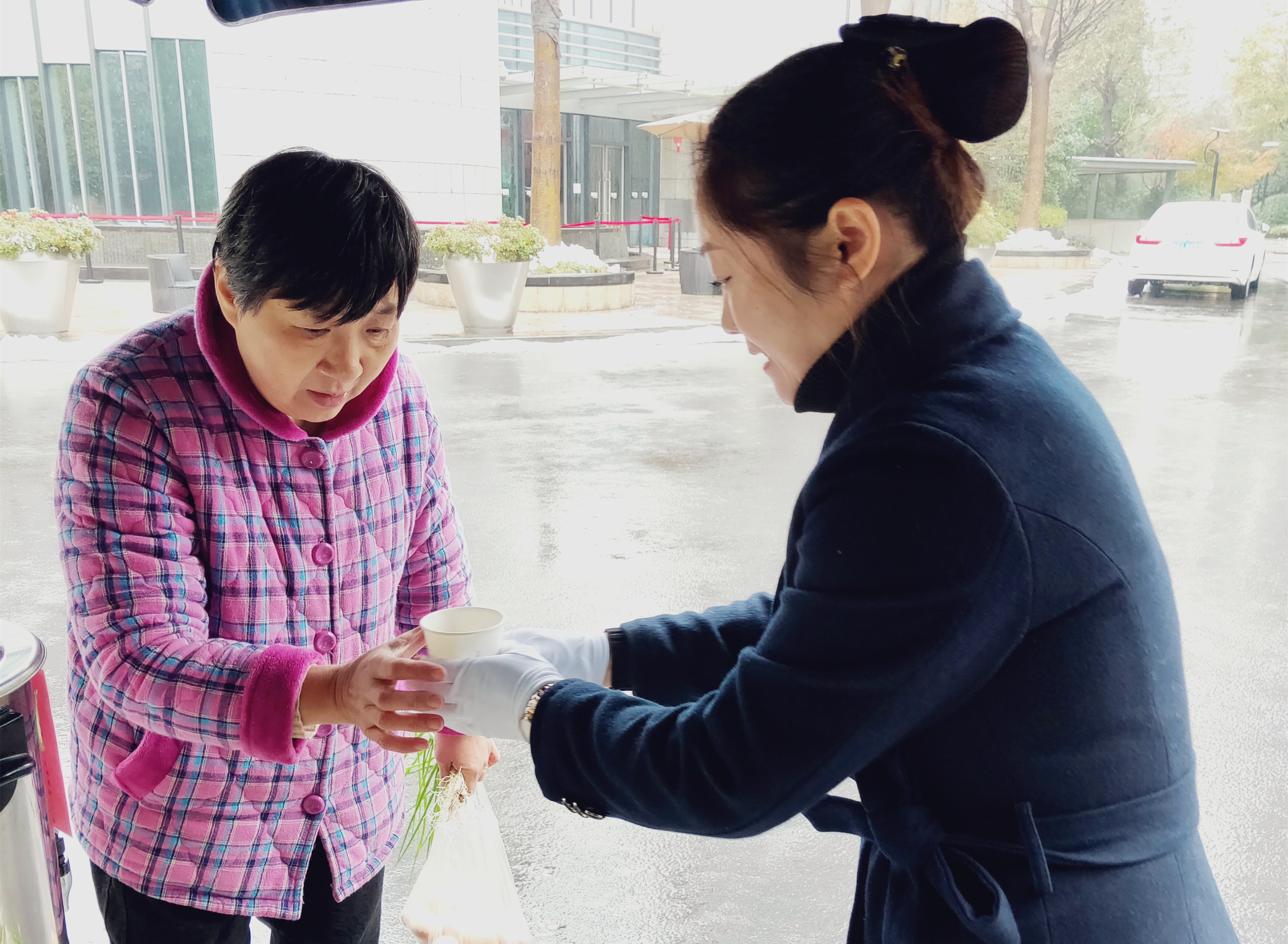 让温暖触手可及|他们为家园开启“暖冬”模式，把寒冷拒之门外